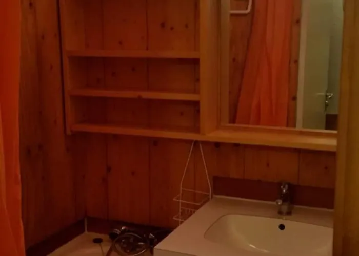 - Inout - 5 Beds Flat M-803 公寓 *